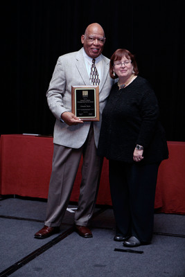Dr. Orlando Taylor of The Chicago School of Professional Psychology Receives Samuel L. Becker Distinguished Service Award from National Communication Association