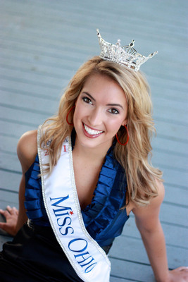 Miss America Hopeful Aids Effort to Reduce Lightning Deaths and Injuries