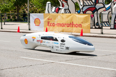 Un grupo muy heterogéneo: Con sus vehículos de bajo consumo de combustible, los estudiantes quieren apuntarse el récord de millas por galón en Shell Eco-marathon Americas 2012