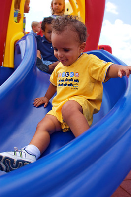 Industry Playground Safety Experts Promote 2012 National Playground Safety Week, in wake of Telltale Study on Outdoor Play Trends of Pre-K Children