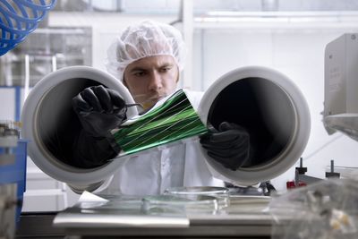 Heliatek Sets New World Record Efficiency of 10.7 % for its Organic Tandem Solar Cell