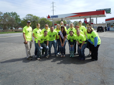 CITGO, Eight Mile Boulevard Association And Miss Michigan Representatives Team Up To "Clean The D"