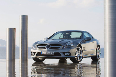 Novelis liefert innovative Aluminiumlösungen für den neuen Mercedes-Benz SL 2012