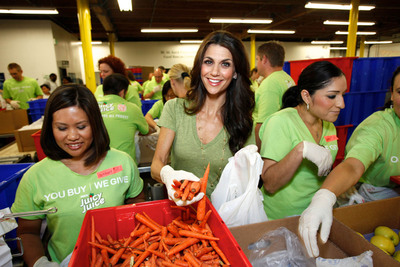 Nestle Juicy Juice, Feeding America® And TV Personality Samantha Harris Team Up To Fight Summertime Childhood Hunger