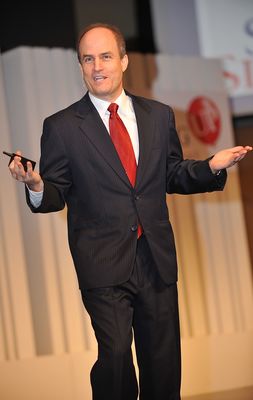 Eminent Service Leadership Guru Ron Kaufman Presents you With a Proven Path to Uplifting Your Service This July 13th