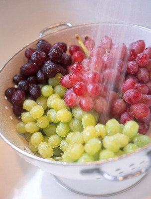 Eating Grapes May Help Protect Heart Health in Men with Metabolic Syndrome, New Study Suggests