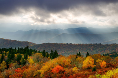Weather Experts Target Western N.C. as Best Bet for Fall Colors