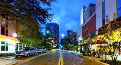 Evolucia Lighting Brightens-up Tampa's Franklin St. Restaurant District in Time for the Republican National Convention