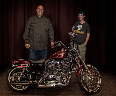 C.R. England Awards a Harley-Davidson to Top Driver in MPG Promotion