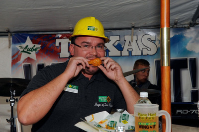 Quaker Steak &amp; Lube® Proudly Served Billionth Chicken Wing At Plano "Hard Hat Party"