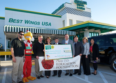 Quaker Steak &amp; Lube® Donates $7,015 To The Plano Independent School District