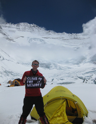 Fusion-io and Memory Champion Nelson Dellis Scale Mount Everest in Climb For Memory