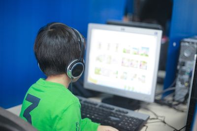 Hong Kong Children Pioneer New Computer-based Cambridge English Test