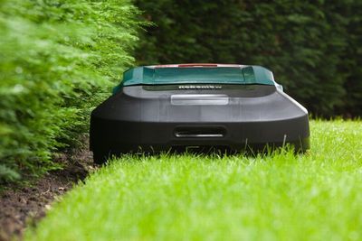 Robomow Launches New Robotic Lawn Mower RS630 for Domestic Lawns of up to 3000m[2]