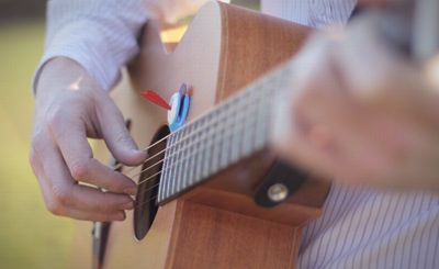 Pick-holding Innovation Finally Solves Persistent Problem for Guitarists: Now Halfway Through Campaign on Kickstarter