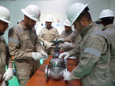 First Group of Students Complete Their Studies in LUKOIL Training Center in Iraq