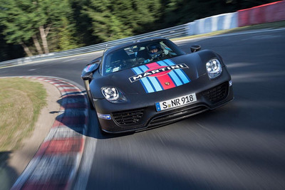 918 Spyder Tops Global Debut with a Nürburgring Lap Record