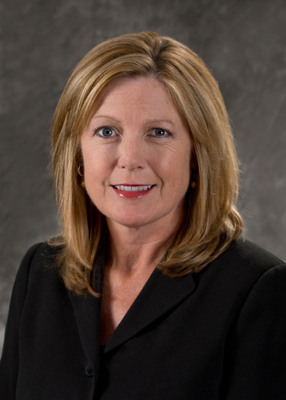 Bozzuto Management Company President Julie Smith Named 2013 Executive of the Year by Multifamily Executive Magazine