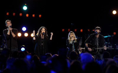 Stevie Nicks And Lady Antebellum Perform Together In A Legendary Edition Of "CMT CROSSROADS" Premiering Tonight, Friday, September 13