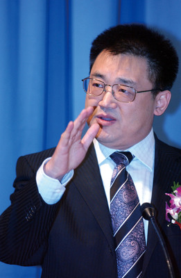 El doctor Rongxiang Xu es premiado por la invención de la "Ciencia de Regeneración de Órganos Humanos"