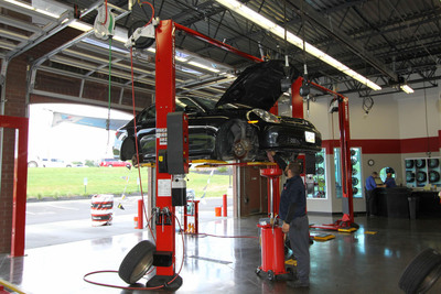 Rotary Lift Shockwave™-Equipped Lifts Improve Efficiency for Tire Discounters