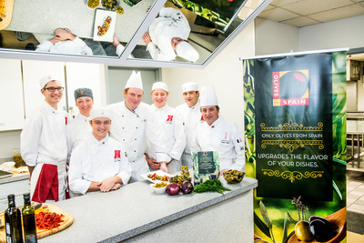 Chef Aaron McCloud Showcases Olives from Spain at L'academie de Cuisine