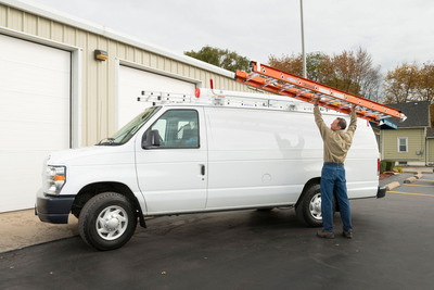 WernerCo Develops Lightweight Performance Extension Ladders for Commercial and Telecom Professionals