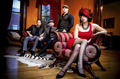 Pittsburgh's Hottest Band Lovebettie Wants a "GRAMMY Gig of a Lifetime"