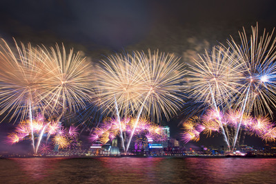 Happy New Year…2015! Prime Hong Kong Berth Puts Crystal Cruises Front-Row For Next Eve Spectacle