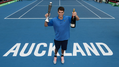 Isner Celebrates 23 Ace Tennis Victory With Moet &amp; Chandon