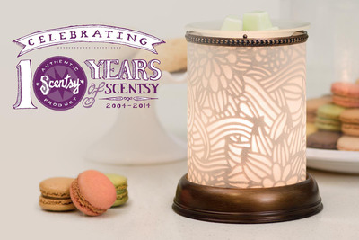 Scentsy's New Catalog Features the Distinctive Shadow Collection and New Loveable Buddies