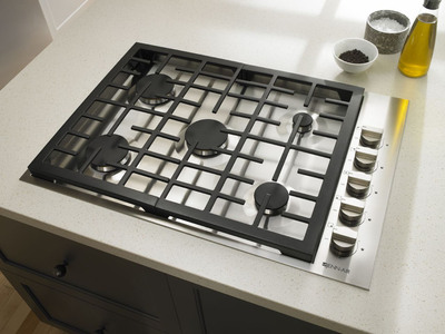 Jenn-Air Introductions Include Powerful 36" And 30" 5-Burner Cooktops