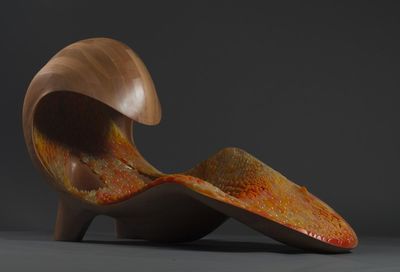 Neri Oxman Unveils "Gemini" Cocoon-Like Acoustic Chaise Produced with Stratasys Color Multi-Material 3D Printing