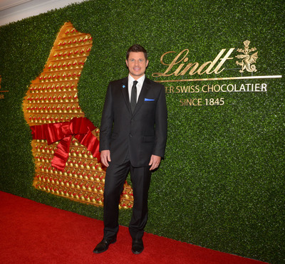 Nick Lachey To Kick Off Fifth Lindt GOLD BUNNY Celebrity Auction In Support Of Autism Speaks