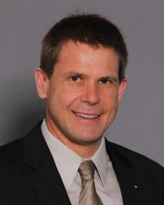 Dr. Marc Rosenmayr