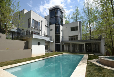 Supreme Auctions Combines No-Reserve Absolute Auction of Ultra Sophisticated Modern Atlanta Home with Charity Auction on May 8, 2014