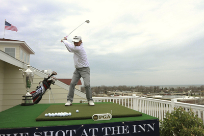 2013 Senior PGA Champion Kohki Idoki Takes a "Shot at the Inn" for Local Charity