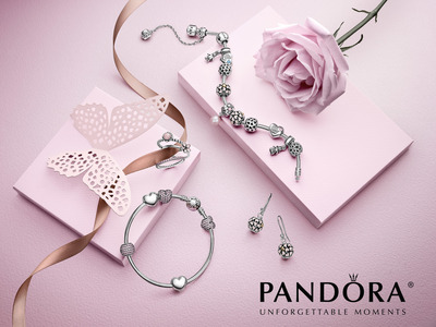 Last Minute Mother's Day Gifts from PANDORA Jewelry Packed with Personal Touches