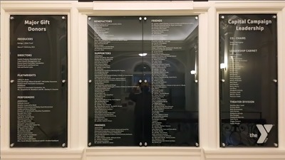 Glass donor plaques