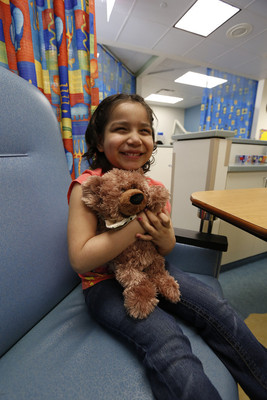 United Airlines' customers can now bring smiles and bear hugs to kids in need with a contribution to Happy Hearts Fund. For each donation, United will deliver a limited-edition GUND? teddy bear, “Ben Flyin,” to children experiencing health struggles or economic hardship in communities the airline serves worldwide. Ben Flyin, the seventh limited-edition bear in the United Adventure Bear program, aims to lift the spirits of children across the globe. The furry travel companion comes complete with an exploration-ready vest and a passport full of adventure-inspiring activities.