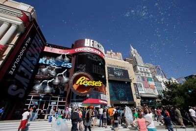 Hershey's Chocolate World Las Vegas opens at New York-New York Hotel & Casino