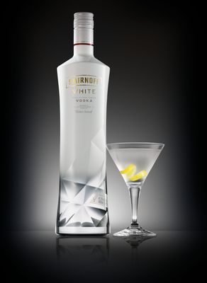 Smirnoff® Launches Pioneering New Vodka Exclusively for Travellers: Smirnoff White™