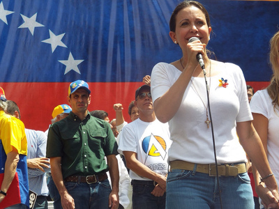 Lider de la oposicion venezolana recibe el Premio IFES para la Democracia