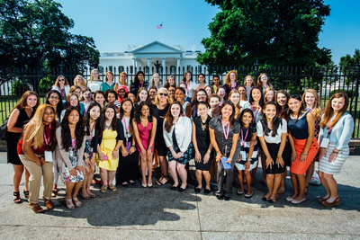 ANN INC. President and CEO Kay Krill with 2014 ANNpower Fellows in Front of the White House