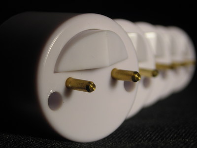 Aleddra EasiRetrofit G3 LED T8 Tube Shines on Safety and Maintenance Concerns