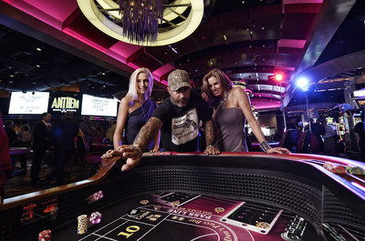 Staind’s Aaron Lewis Throws First Dice Roll at Hard Rock Hotel & Casino Sioux City’s Grand Opening Event on August 1, 2014.