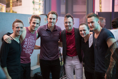 Hobart Ocean And Heffron Drive Together Draw Over A Thousand Fans To CityWalk