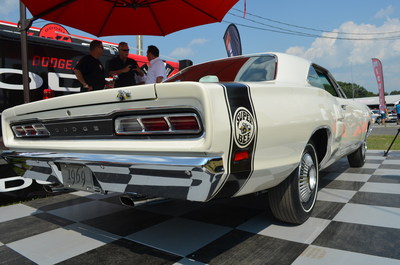 Two Mopar 'Top Eliminator HEMI® Heritage' Winners to Be Displayed at Metro Detroit's Woodward Dream Cruise
