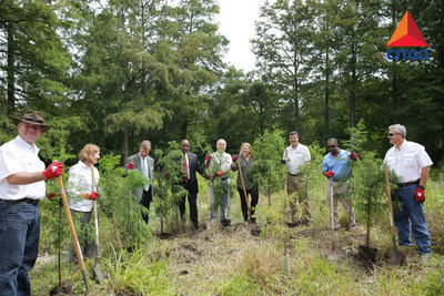 CITGO Petroleum Corporation, the Coalition to Restore Coastal Louisiana and Audubon Nature Institute conducted an all-day wetland restoration project at the Audubon Louisiana Nature Center.