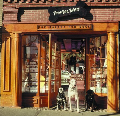 Three Dog Bakery Honors Returning Military with Veteran's Day Promotion, Contributes to Help Pair Service Dogs with Military Veterans